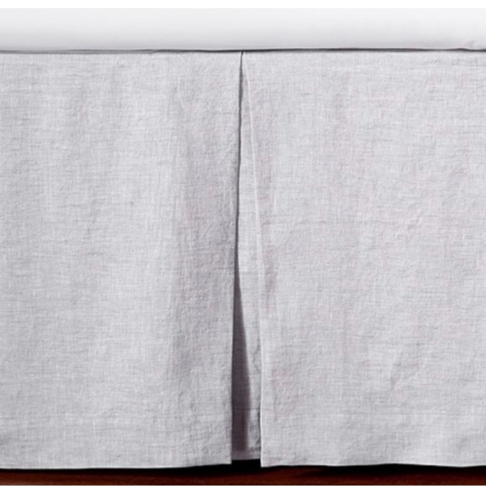 Pottery Barn Belgian Linen Flax Crib Skirt Gray